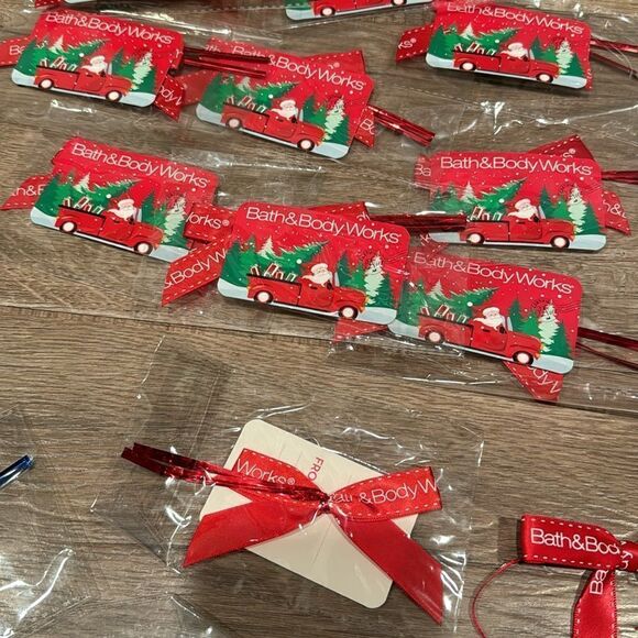 Bath & Body works bag & bow bundle 50 - Picture 4 of 7